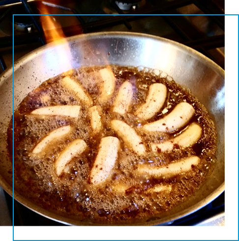 https://phantomchefcatering.com/wp-content/uploads/2021/07/bananas-foster_bluebox.jpg